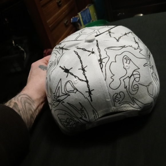 Set of three Bulldog hats blue white and black - Picture 2 of 4